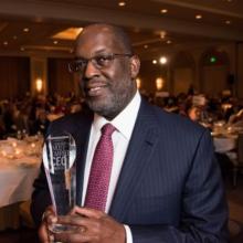 Award Golden Gate University's Alumnus of the Year