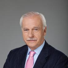 Andrzej Olechowski's Profile Photo