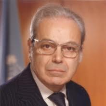 Javier Pérez de Cuéllar's Profile Photo