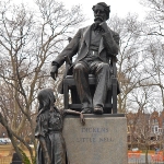 Achievement Dickens and Little Nell statue in Philadelphia, Pennsylvania of Charles Dickens