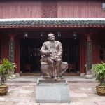 Achievement Statue of Cha on Taohua Island, Zhejiang Province of Leung-yung Cha