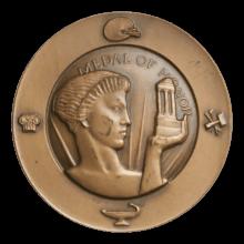 Award National Arts Club Medal of Honor