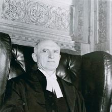 William Ross Macdonald's Profile Photo