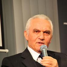Yasar Yakıs's Profile Photo