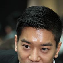 Chris Lok-yi's Profile Photo