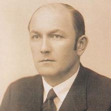 Lajos Dinnyes's Profile Photo