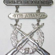 Award Rifle Expert Badge