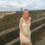 Photo from profile of Elin Hilderbrand