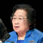 Photo from profile of Tu Youyou