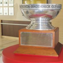 Award Honda-Broderick Cup