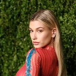 Photo from profile of Hailey Bieber