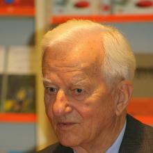 Richard von Weizsacker's Profile Photo