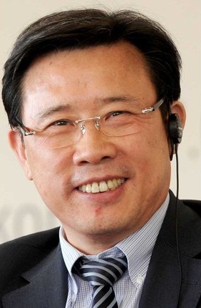 Liang Wengen (born 1956), Chinese Businessman | World Biographical