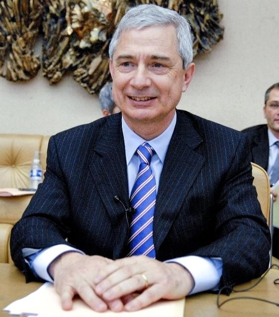 Career period of Claude Bartolone in career