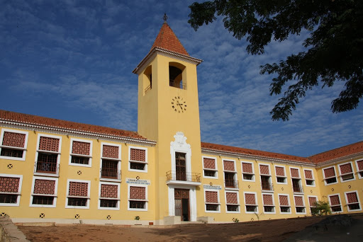 Gallery of José Eduardo dos Santos