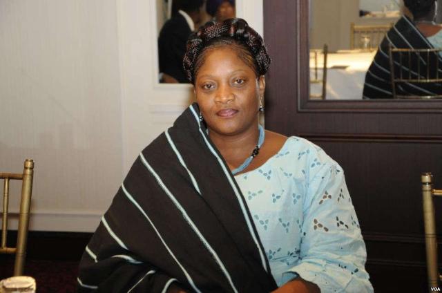 Wife: Jewel Howard