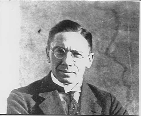Nikolaus Gross