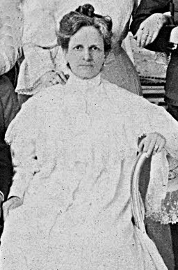 Wife: Ana Paredes Arosemena