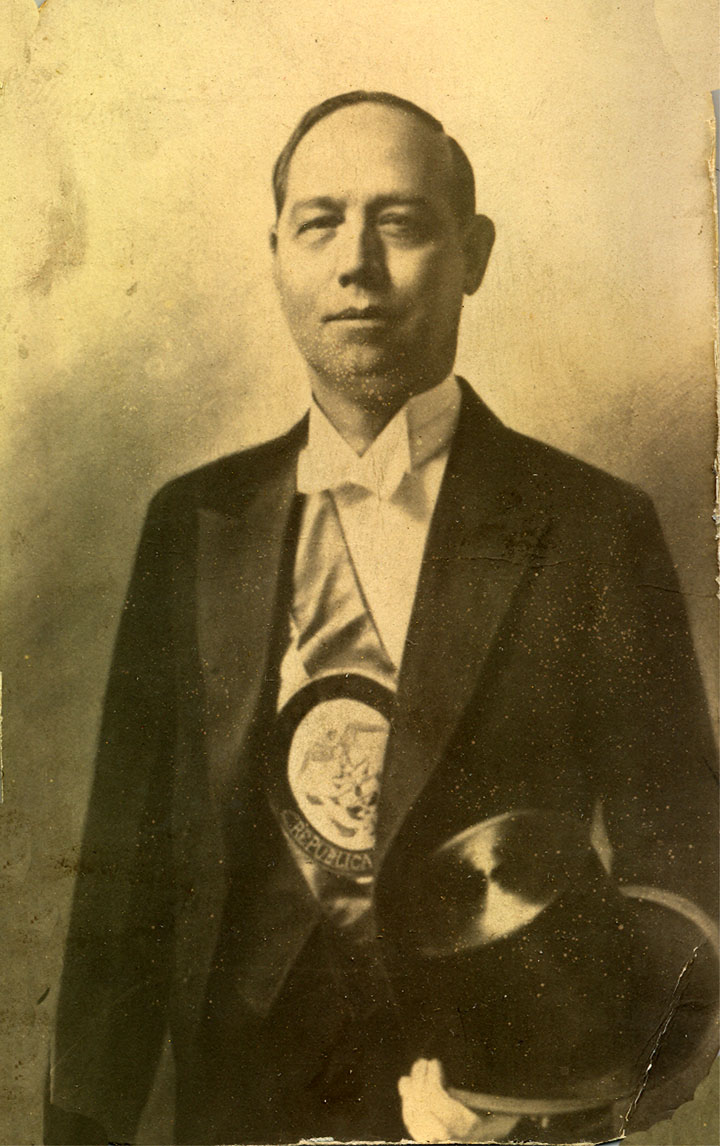 ENRIQUE OLAY A HERRERA