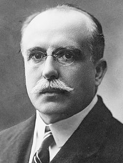 Son: JOSÉ PARDO Y BARREDA