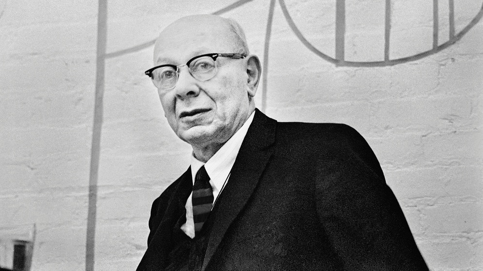 BRUNO BETTELHEIM