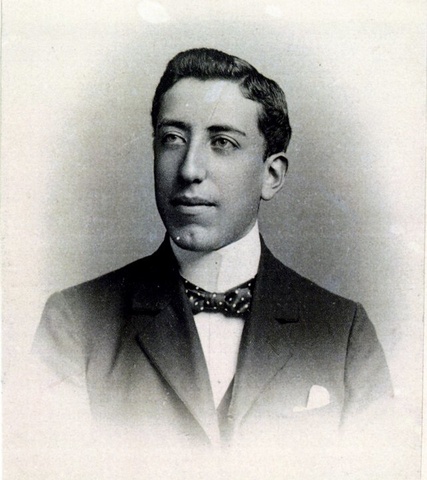 Juan ZALLES