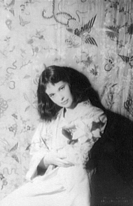 girlfriend:  Gloria Vanderbilt
