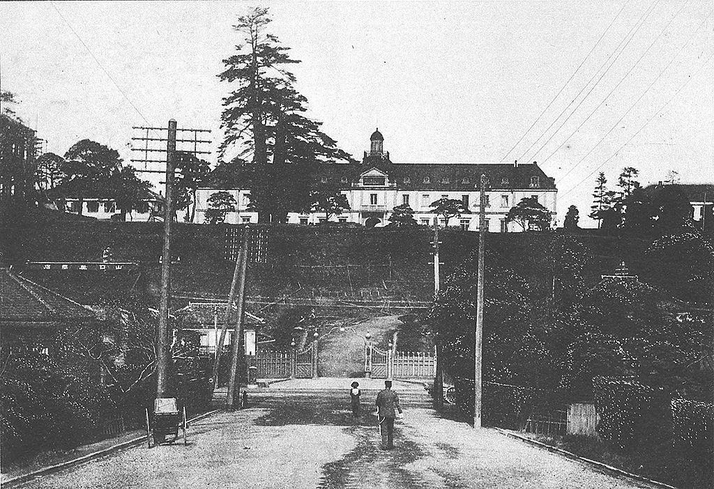 Education period of Ying-chin Ho in Imperial Japanese Army Academy
