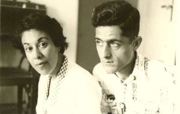 Wife: Simin Daneshvar 