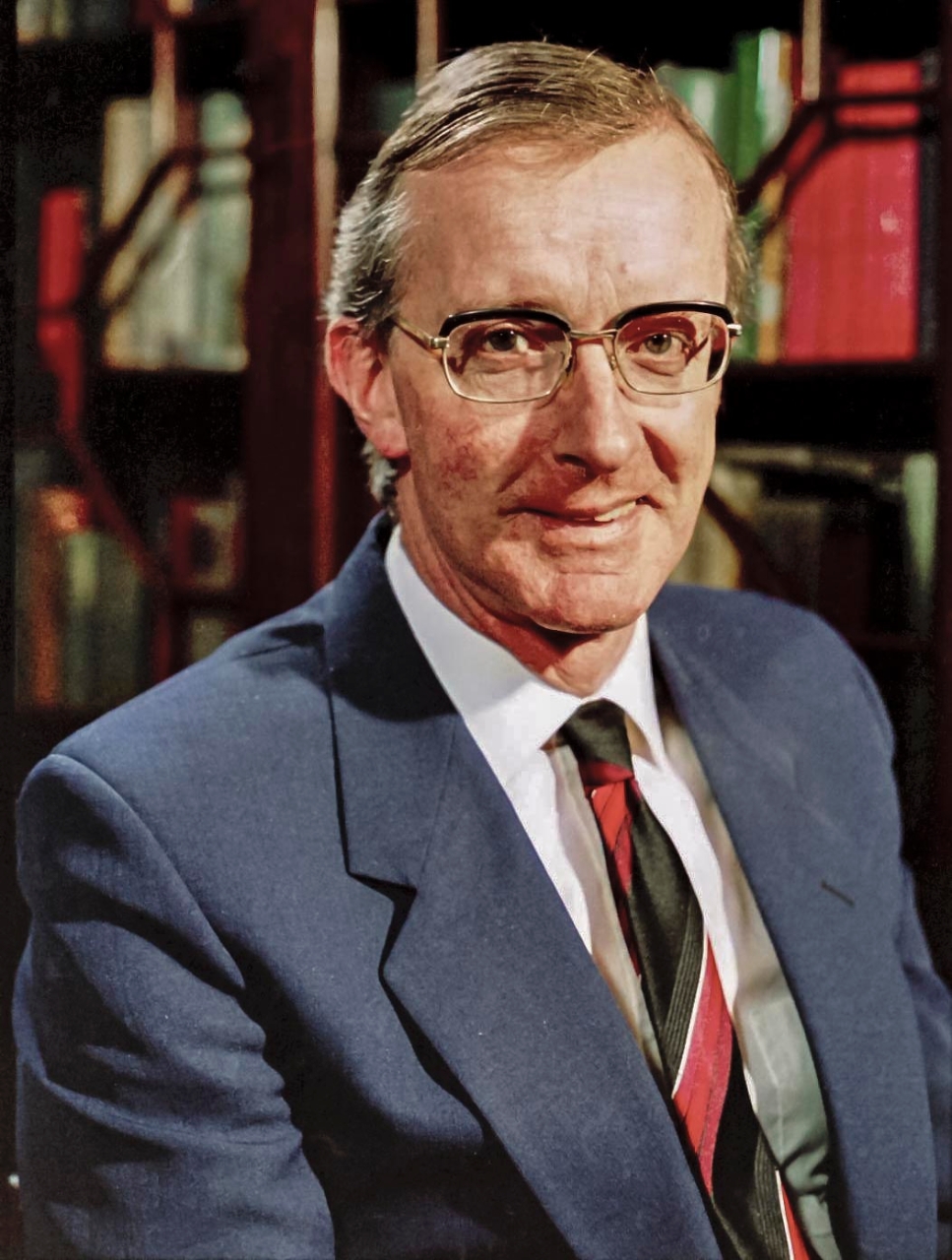 father-in-law: Alan Bold