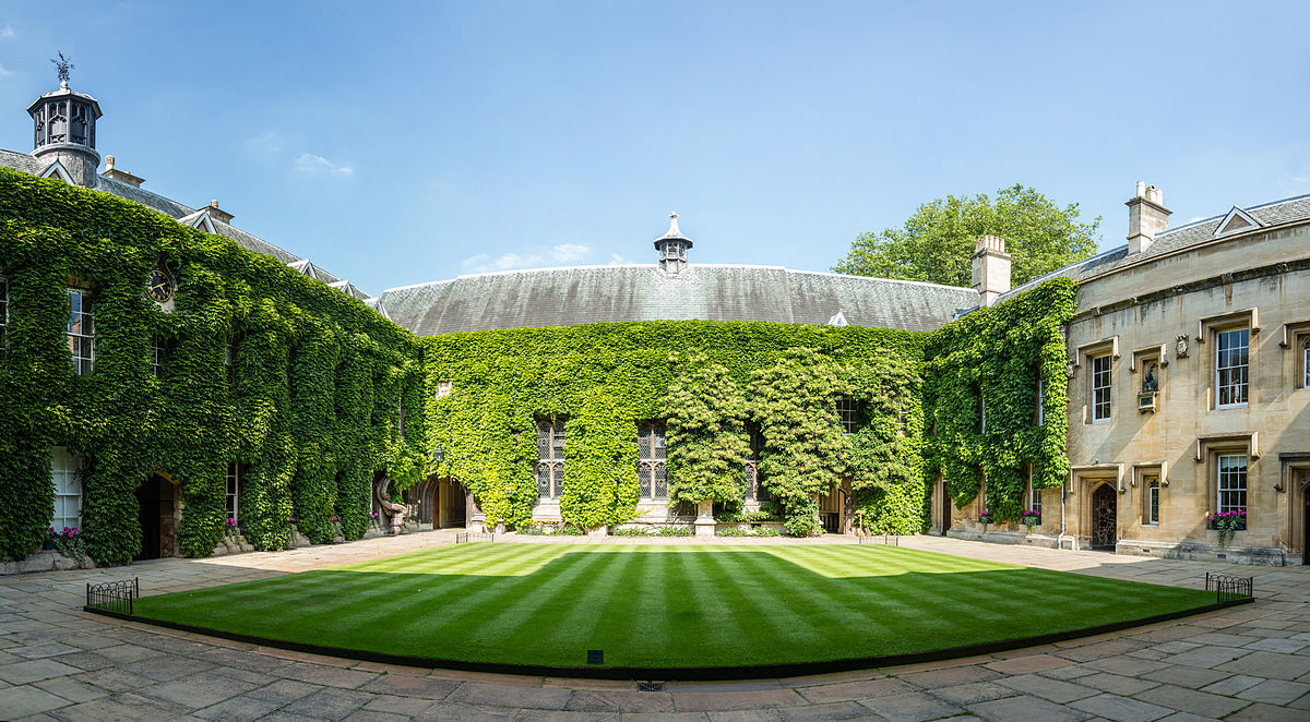 Education period of Christopher Bellamy in Lincoln College, Oxford University