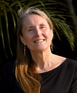 Vicki Hendricks