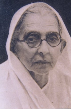 Mother: Swaruprani Thussu