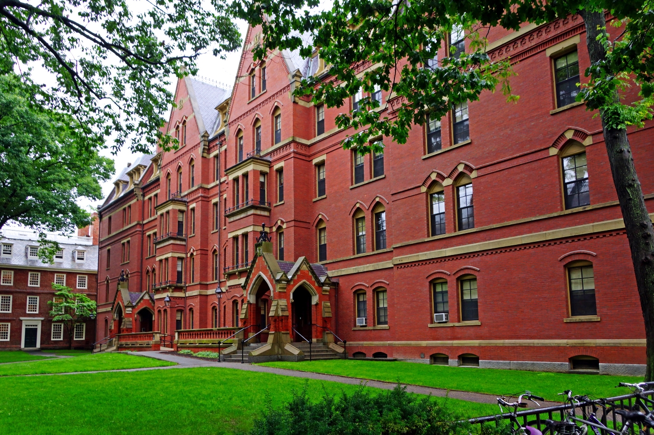 Education period of Karenna Gore in Harvard University