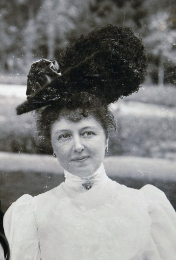 Wife: Olga Borisovna Neidhart