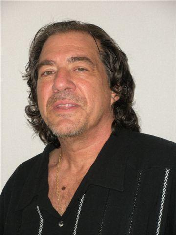 Dagoberto Gilb