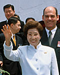 Wife: Lee Hee-ho