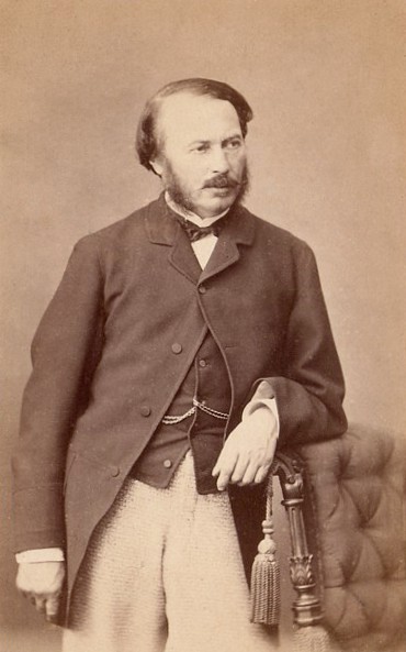 Jean Fialin