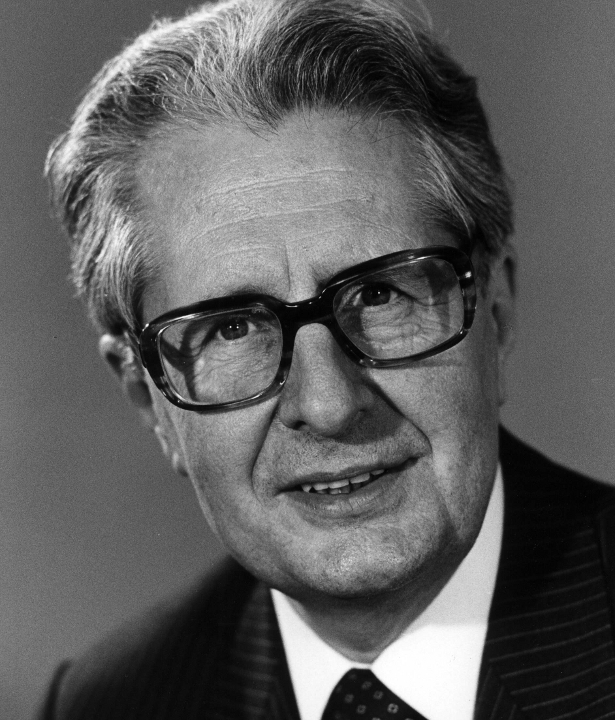 Hans-Jochen VOGEL