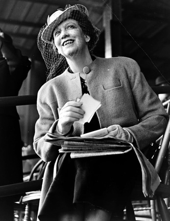 competitor: Elizabeth Arden