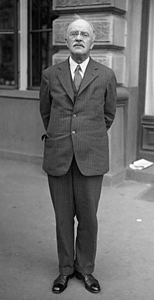 Oswald Villard