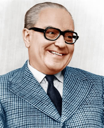 Alberto E GINASTERA