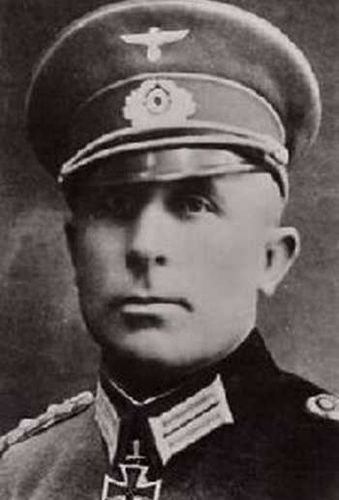 August Krakau