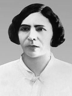 Ayna Sultanova