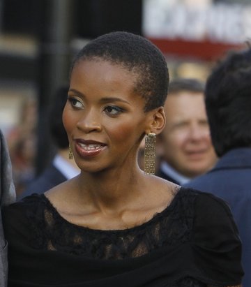 3-rd wife: Vuyo Dyasi