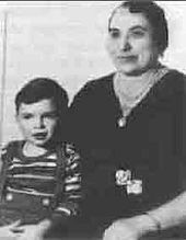 Mother: Teresina Capone