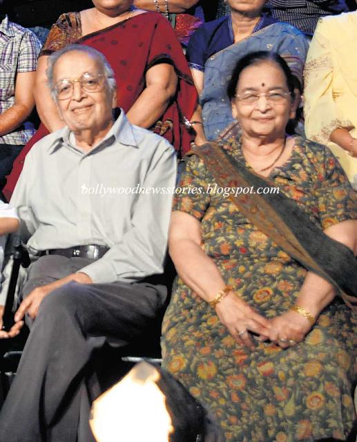 Mother: Snehlata Dixit