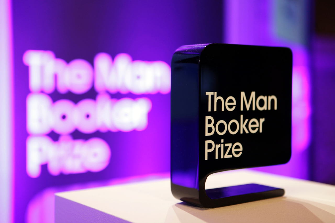 Booker Prize for Fiction, 2001