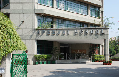 Education period of Bipasha Basu in Apeejay High School