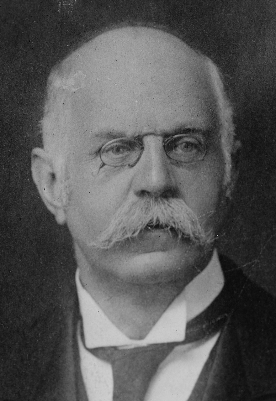 Son: Leonard Darwin	